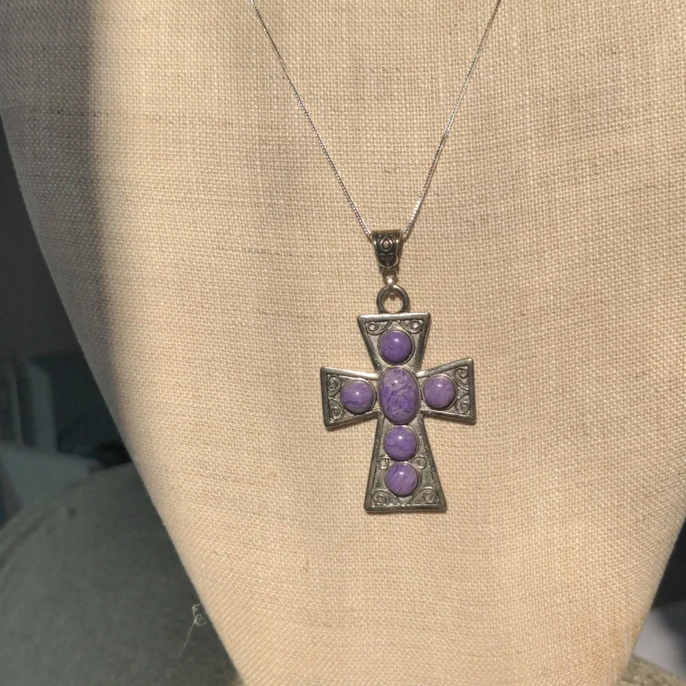 Purple Chariote  Sterling Silver Cross Pendant Necklace. New, Genuine Gems - Picture 4 of 10